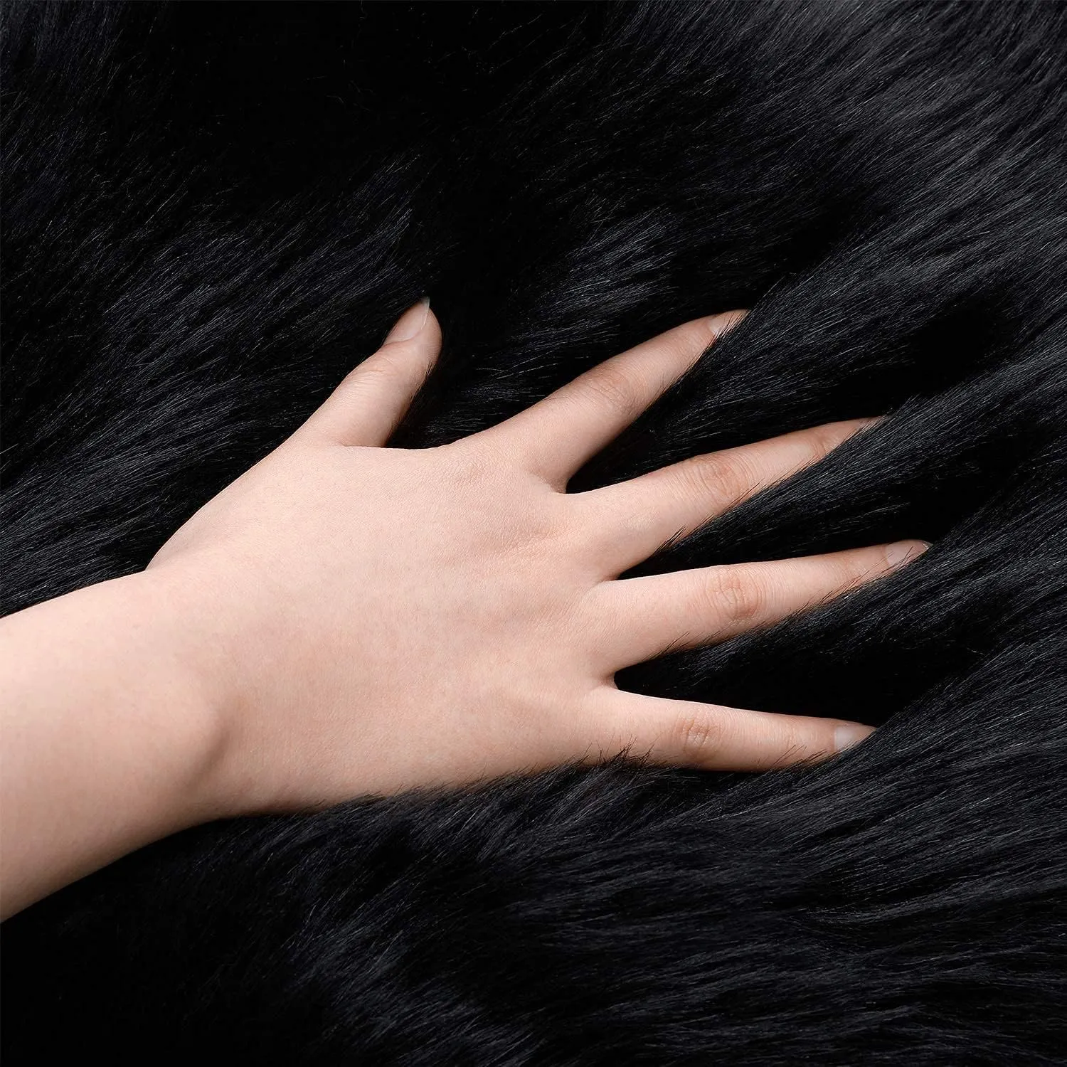 1Pc Faux Sheepskin Wool Fur Car Seat Cover for Cars SUV Trucks Universal Fit, Soft Plush Synthetic Wool Buck Fur Car Seat Cushions by FLMaples(Black)
