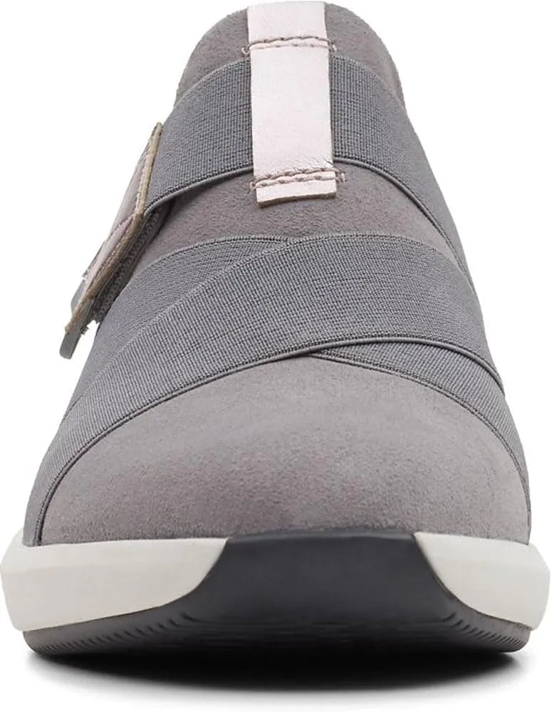 Clarks Women's Closed-Toe Pumps