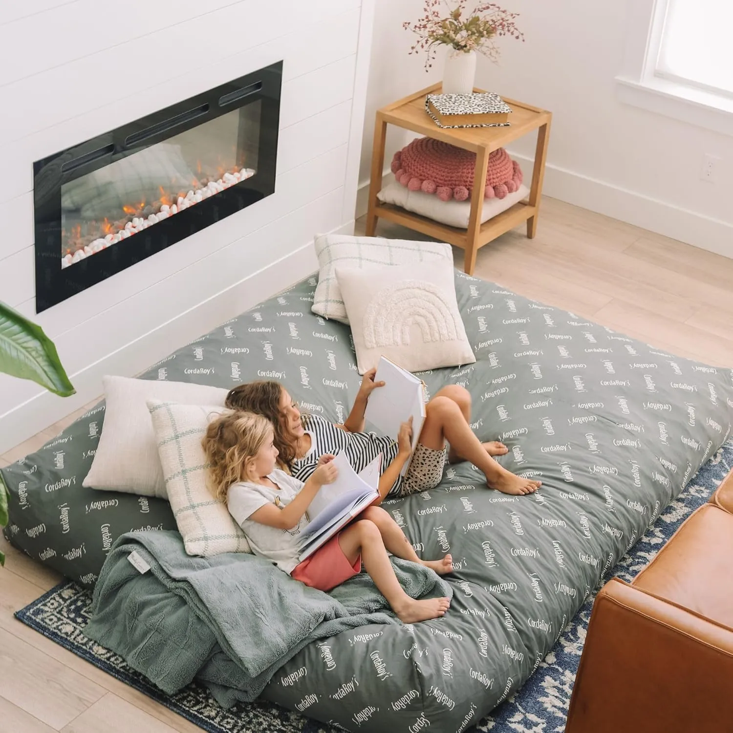 CordaRoy's Faux Fur Bean Bag-Convertible Bean Bag Chair & Bed-Machine-Washable Faux Fur Fabric Cover for Basement, Living Room, Game Room, Dorm & More - Full Size - White | Made in The USA