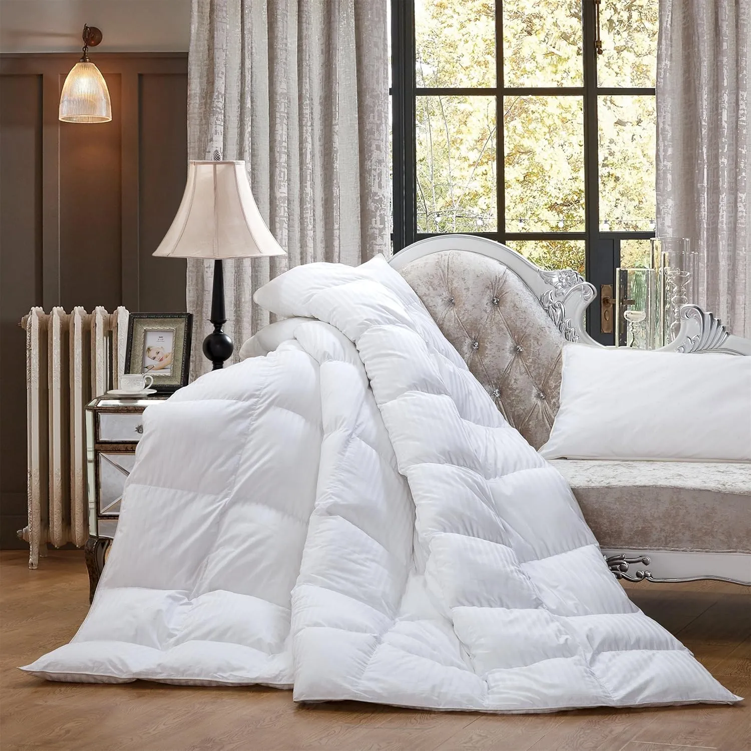 Egyptian Cotton Factory Outlet Store Luxurious All-Season Goose Down Comforter Duvet Insert, Exquisite Queen White Stripe Design, 1200 Thread Count 100% Cotton Down Proof Fabric, 55 oz. Fill Weight