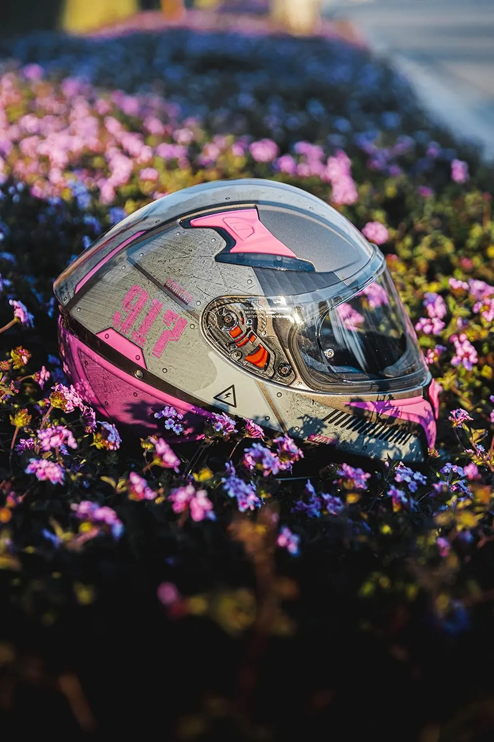 HAX Full Face Motorcycle DOT Approved Helmet with Dual Rear Wing and Pinlock Ready - Lightweight and Durable Motorbike Street Bike Helmet for Adults (Impulse Droid Pink,M)