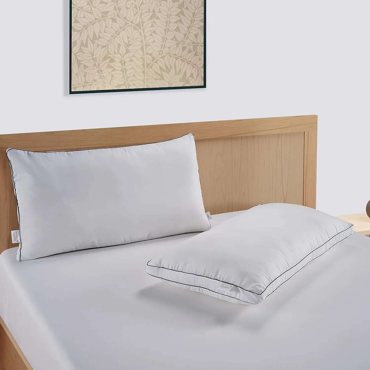 LANE LINEN Pillows Standard Size Set of 4 (20"x26") - Soft Gusseted Bed Pillow for Back, Stomach or Side Sleepers - Hotel Quality Down Alternative Standard Pillows Pack of 4 - White