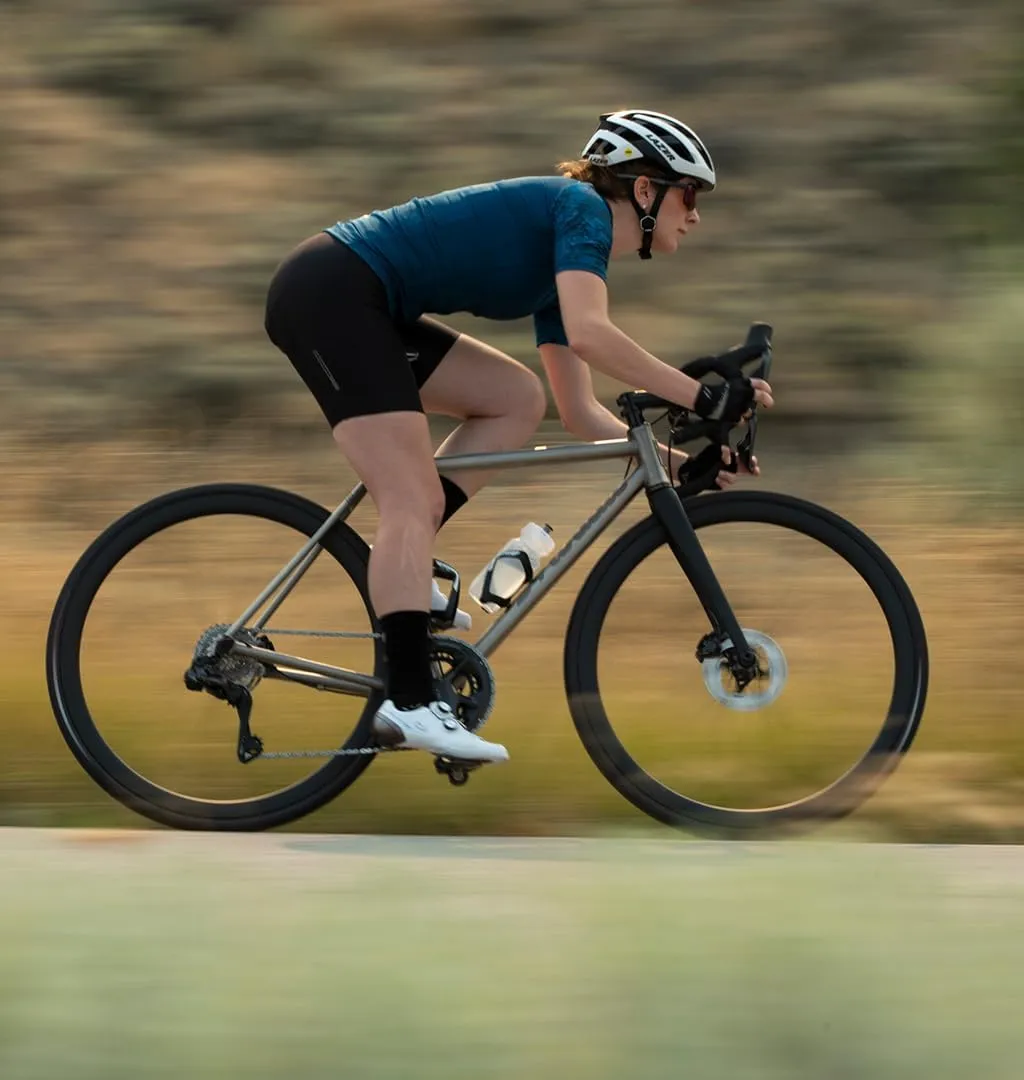 LAZER G1 MIPS Road Bike Helmet, Lightweight Bicycling Helmets for Adults, High Performance Cycling Protection with Ventilation
