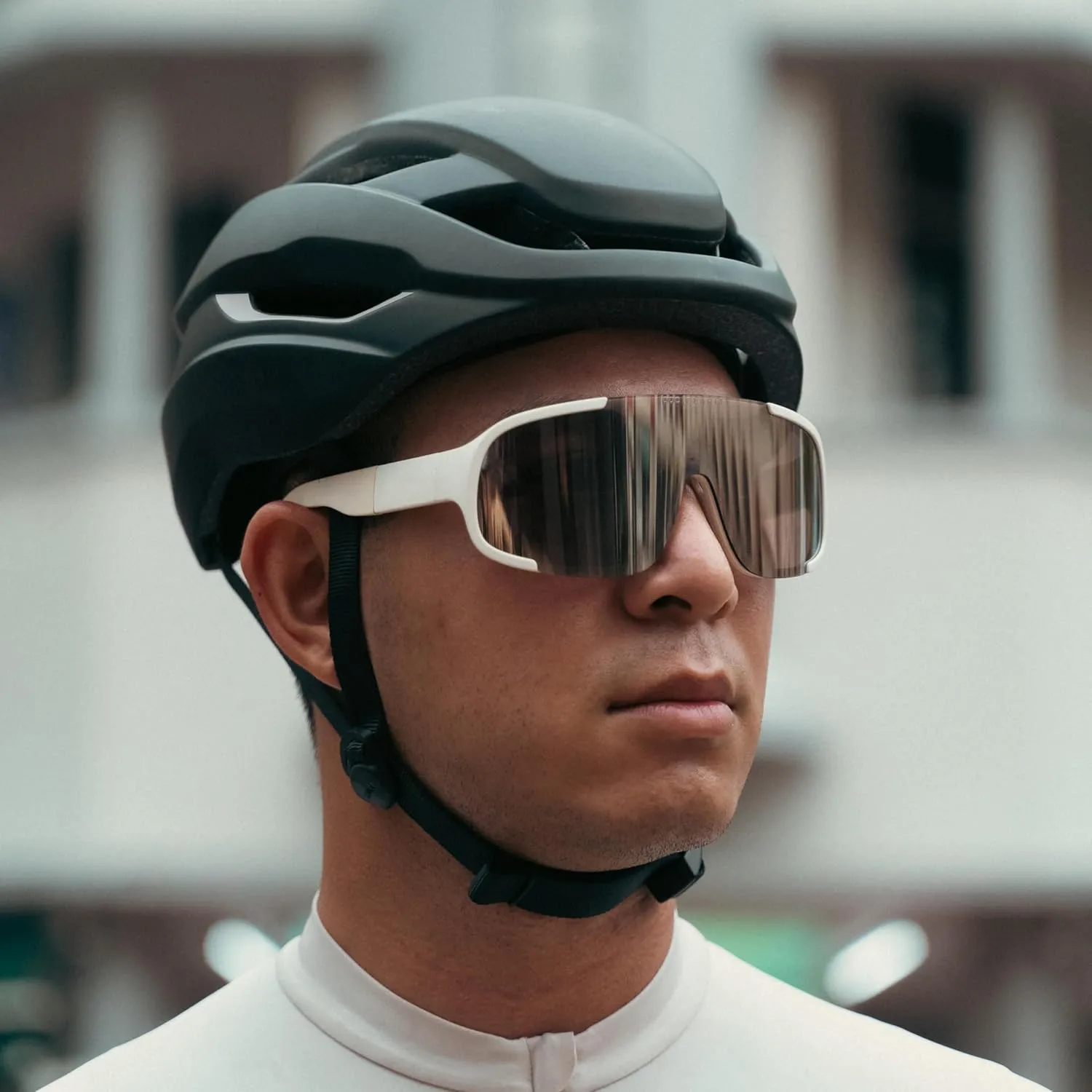 Lumos Ultra Fly - Lightweight Bike Helmet | Lumos Firefly Compatible | Built-in Sunglasses Port | Custom-Made Fit System for Adult Men & Women | Bicycle Cycling Accessories