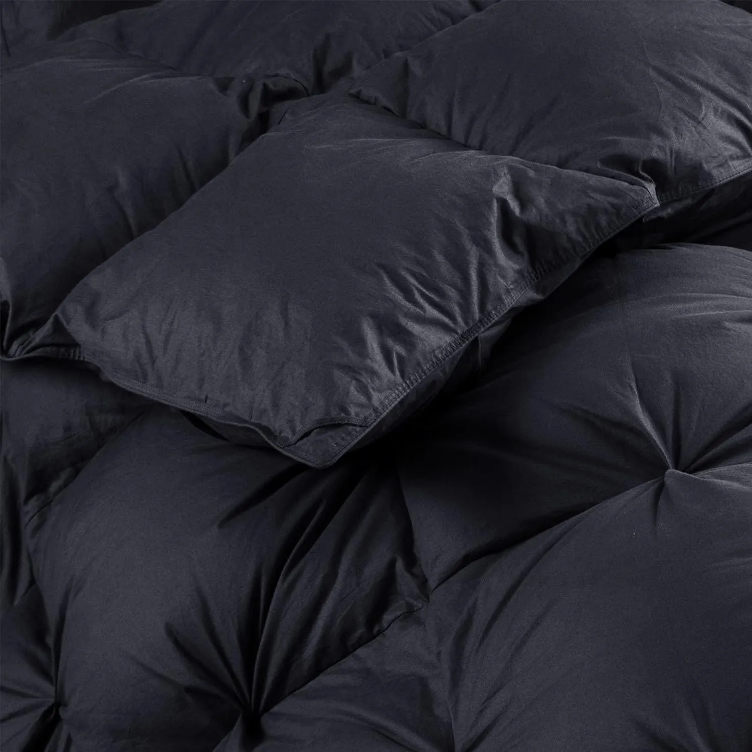 Luxurious All-Season Goose Down Feather Fiber Comforter Twin Size Duvet Insert, Exquisite Pinch Pleat Design, Premium Baffle Box, 100% Egyptian Cotton Cover, 50 oz. Fill Weight, Black