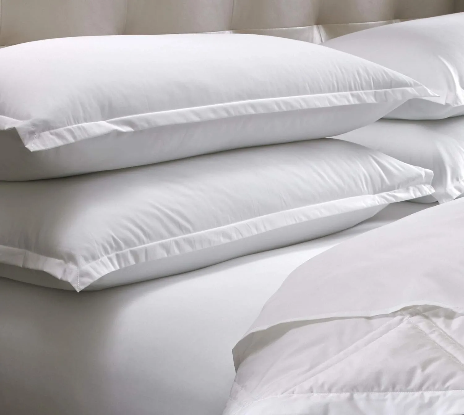 Sheraton Down Alternative Pillow - Plush Hypoallergenic Pillow - Queen (20" x 30")