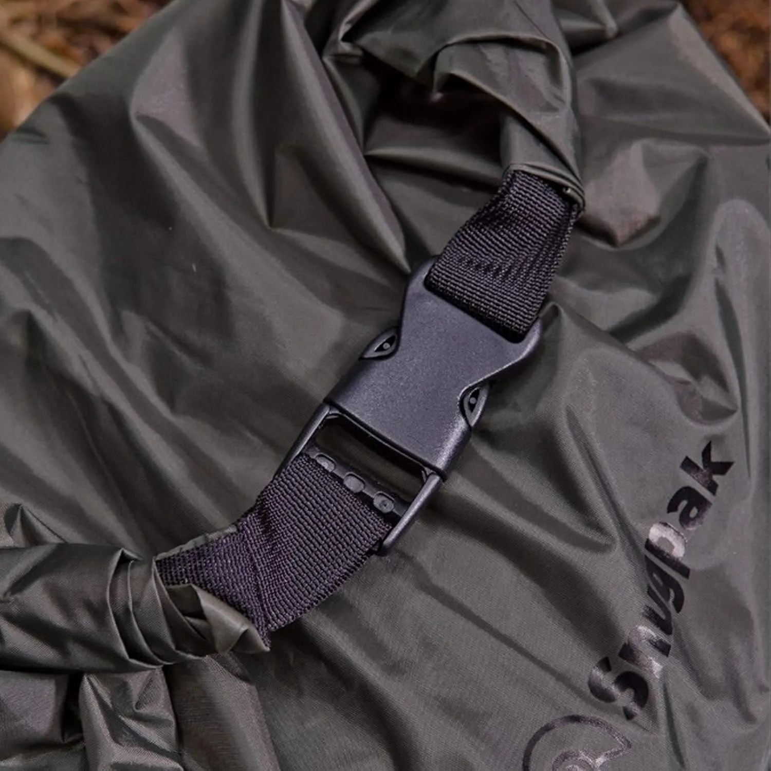 Snugpak Dri-Sak with Air Valve, Waterproof Storage Bag with Roll and Clip Seal, 20 Liter, Olive