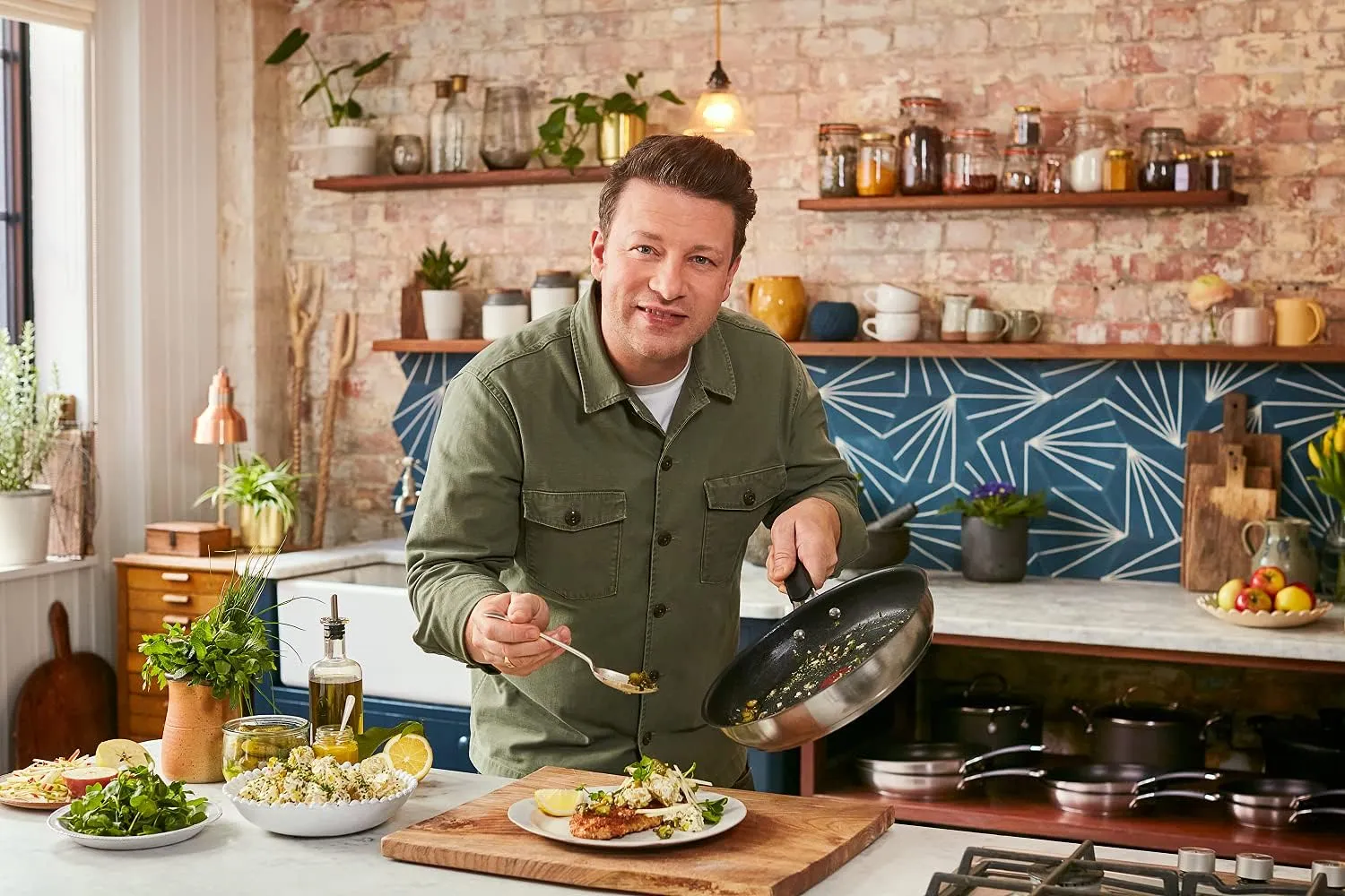 Tefal Jamie Oliver E51204AZ Frying Pan 24 cm Non-Stick Induction Stainless Steel Riveted Handle with Silicone Insert Thermal Signal Durable