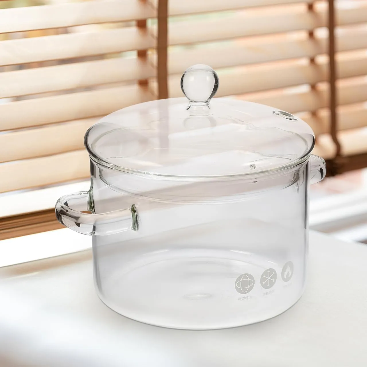 Vaguelly Glass Pots for Cooking: 1500ml Glass Saucepan with Cover Clear Glass Cooking Pot with Lid Cooking Stew Pot for Noodle Milk Soup, for Microwave and Stovetop