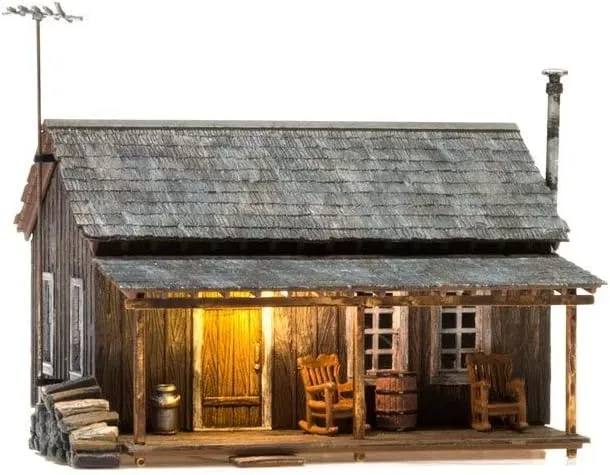 WOODLAND SCENICS Rustic Cabin O Scale